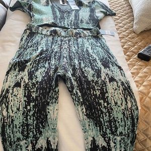 BCBG Legging & Crop Top Set